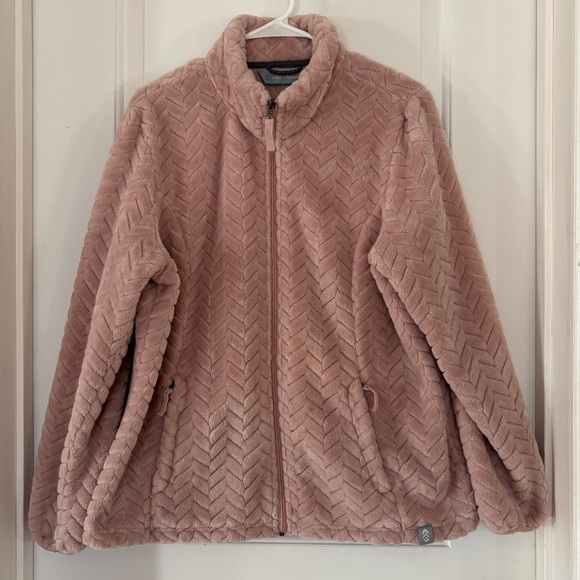Free Country Jackets & Blazers - Free Country faux fur full zip jacket pink XL super soft and cozy